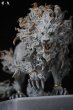 画像2: 末那末匠 ホワイトライオン White Lion by 岡田恵太 スタチュー 全長約40cm (2)