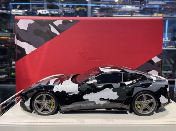 画像1: VV Model Ferrari F12 Berlinetta  Polar Camo   1/18  resin car   F12 (1)