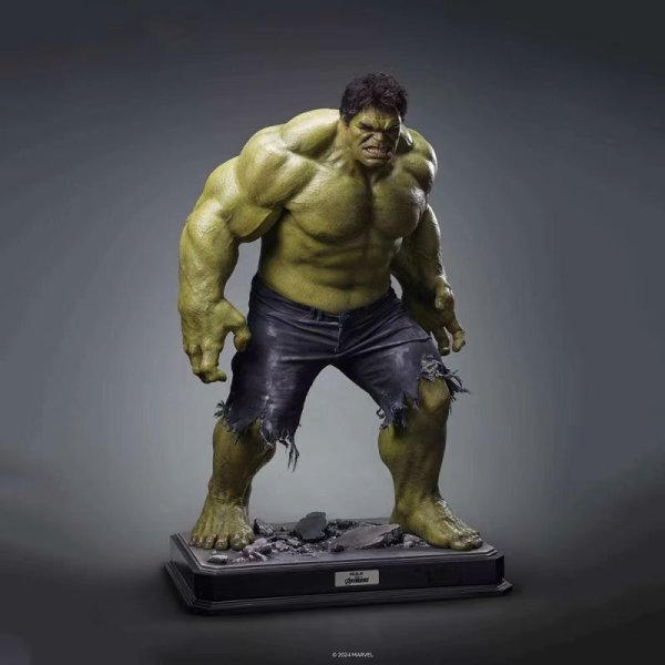 画像1: 予約 Queen Studios  Marvel  Hulk  1/3   スタチュー   (1)