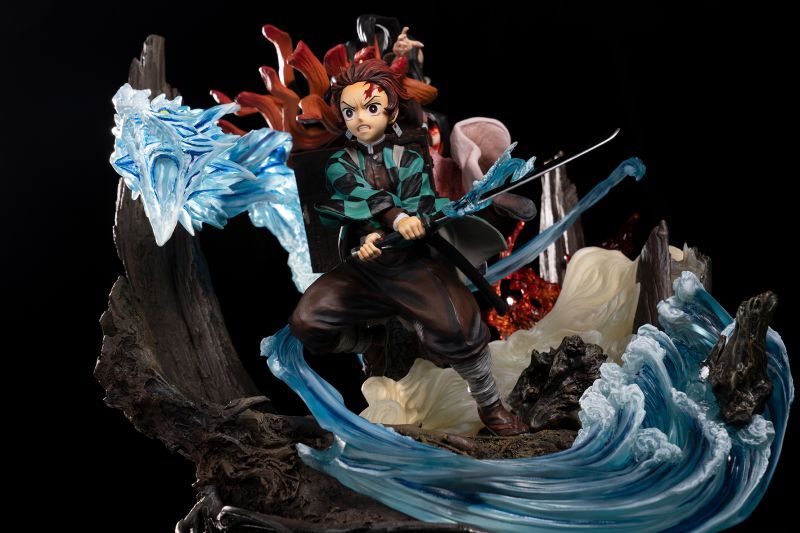 鬼滅の刃 竈門 炭治郎 1/8スケールフィギュア